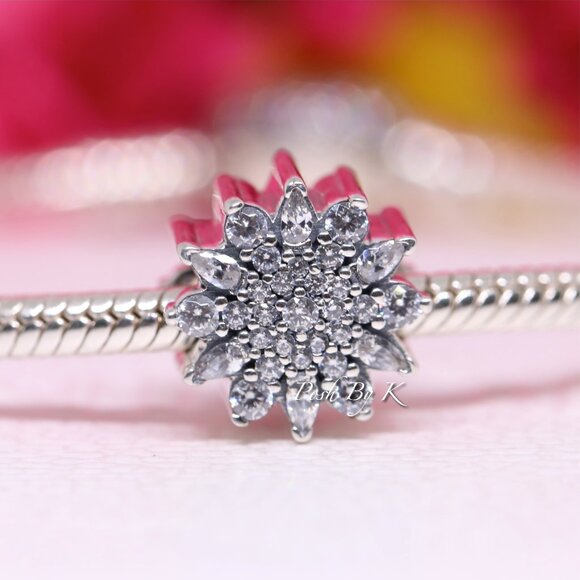 PANDORA Ice Crystal Charm 791764CZ - Picture 1 of 6